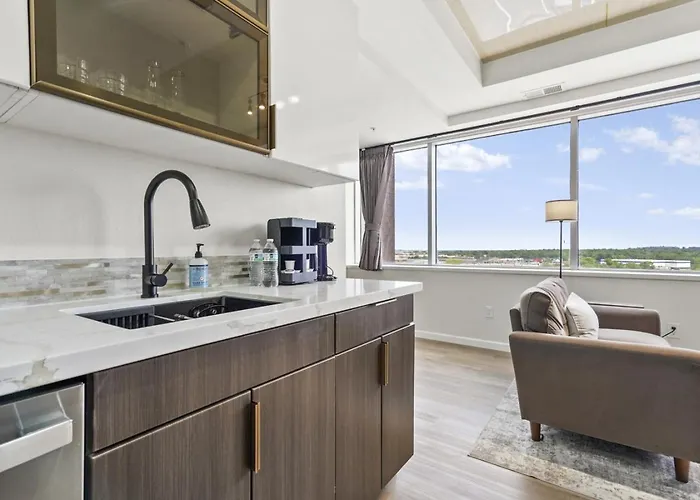Modern Escape - 1701 Aparthotel Tulsa